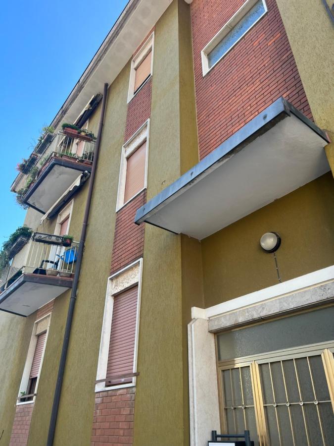 Stay In Style - Vibrant Condo In San Giovanni Lupatoto Kültér fotó