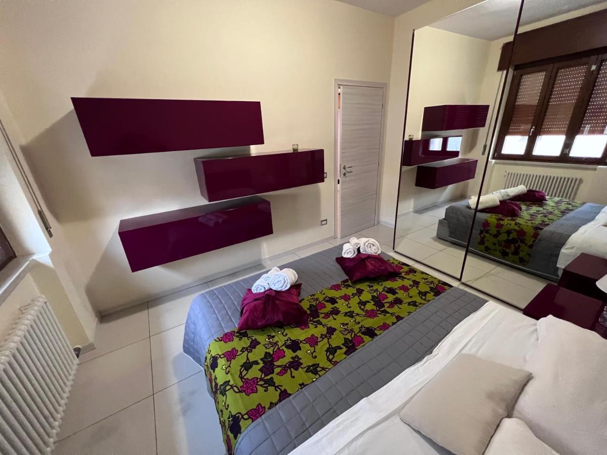 Stay In Style - Vibrant Condo In San Giovanni Lupatoto Kültér fotó