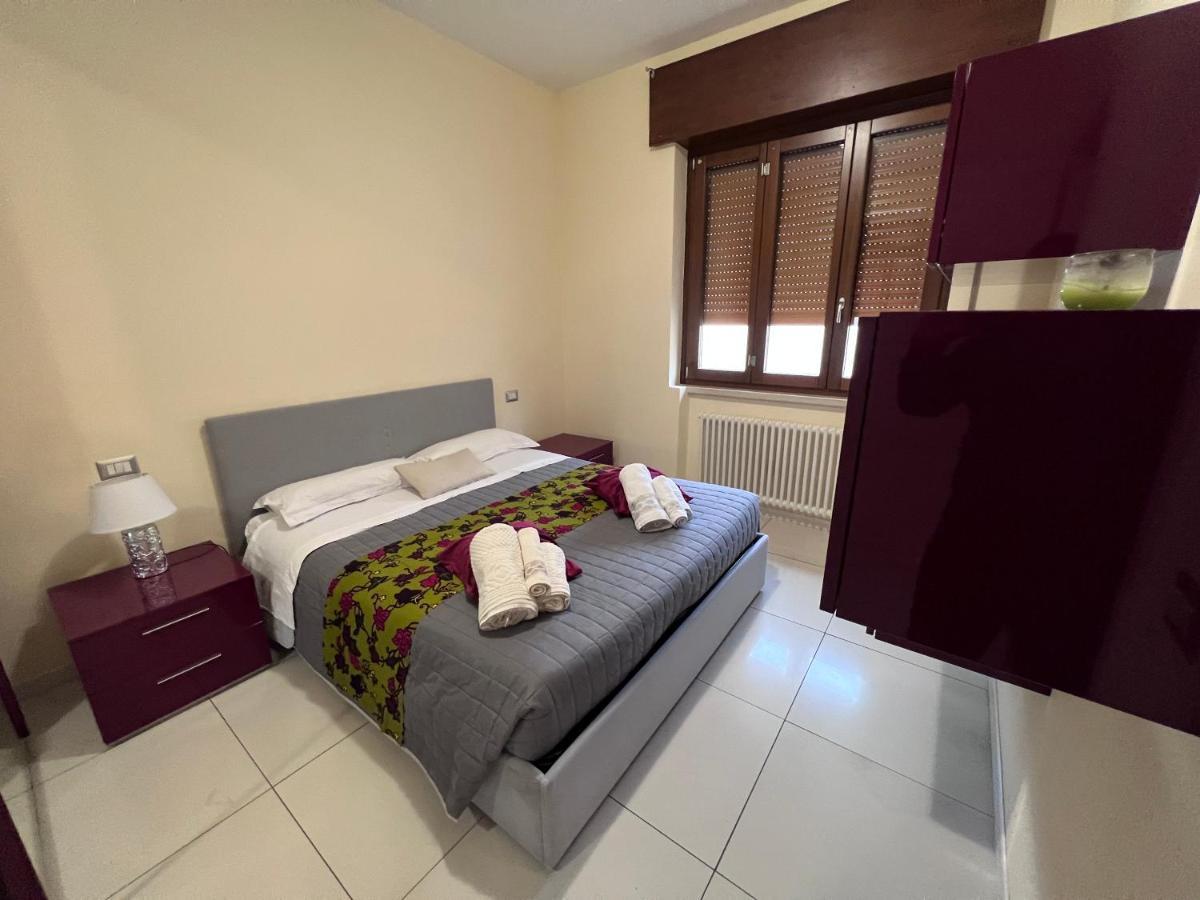 Stay In Style - Vibrant Condo In San Giovanni Lupatoto Kültér fotó