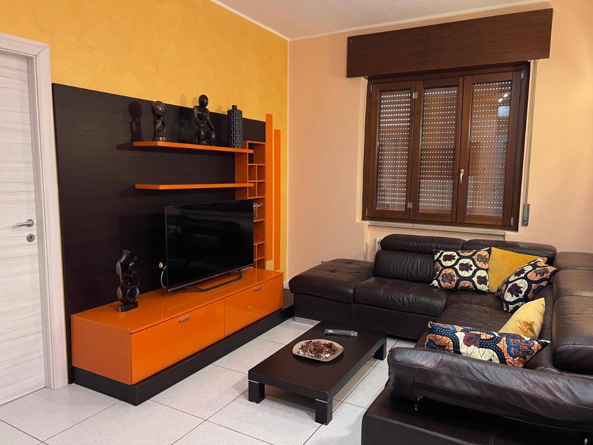 Stay In Style - Vibrant Condo In San Giovanni Lupatoto Kültér fotó